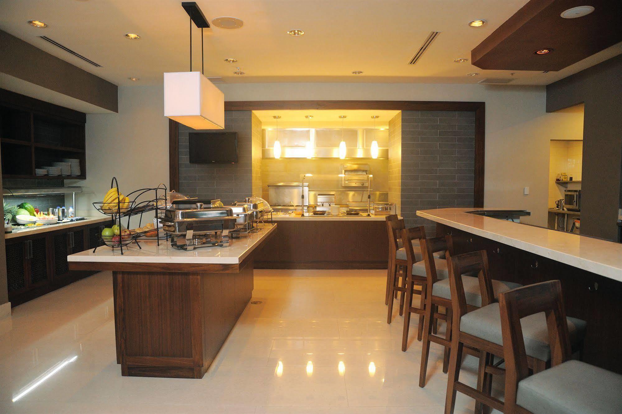 Hilton Garden Inn Panama City Downtown, Panama Dış mekan fotoğraf